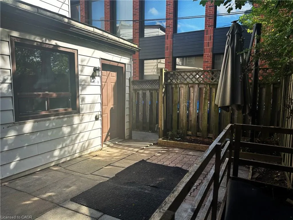 168 King Street W, #B