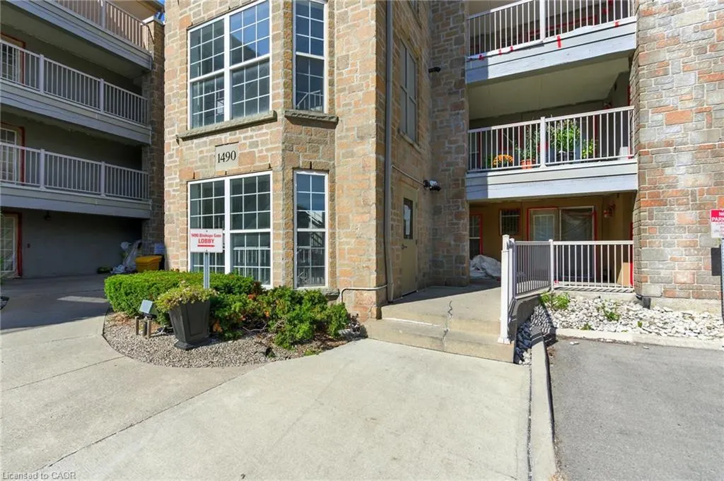 1490 Bishops Gate, #305