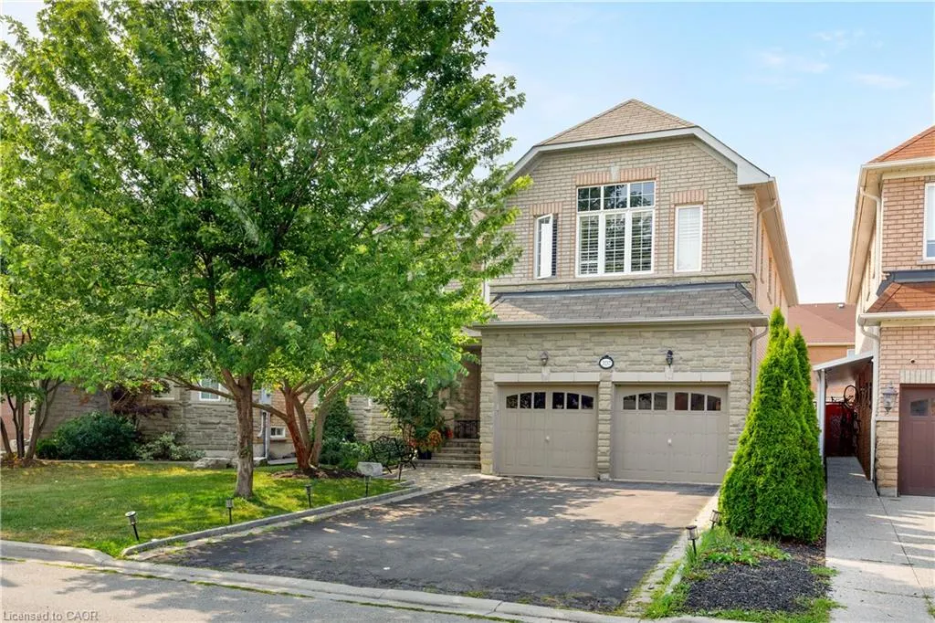 3137 Countess Crescent