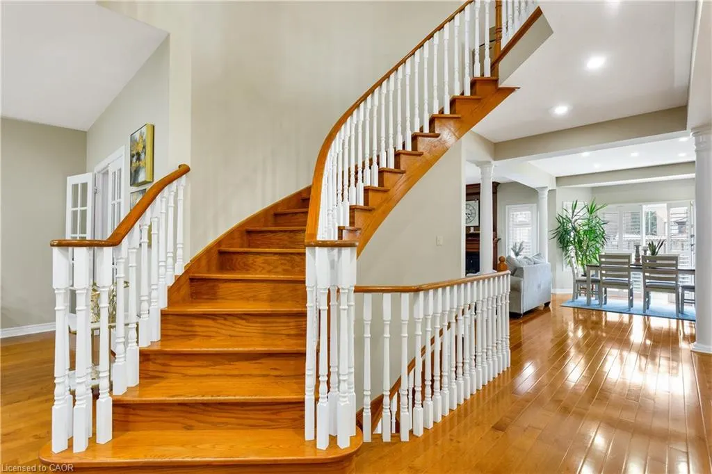 3137 Countess Crescent