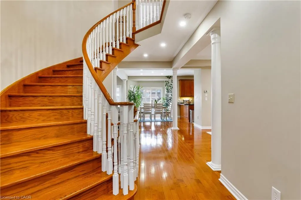 3137 Countess Crescent