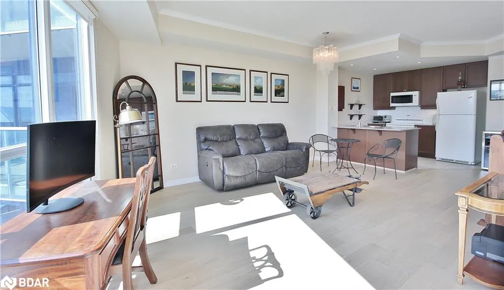 37 Ellen Street Street, #511