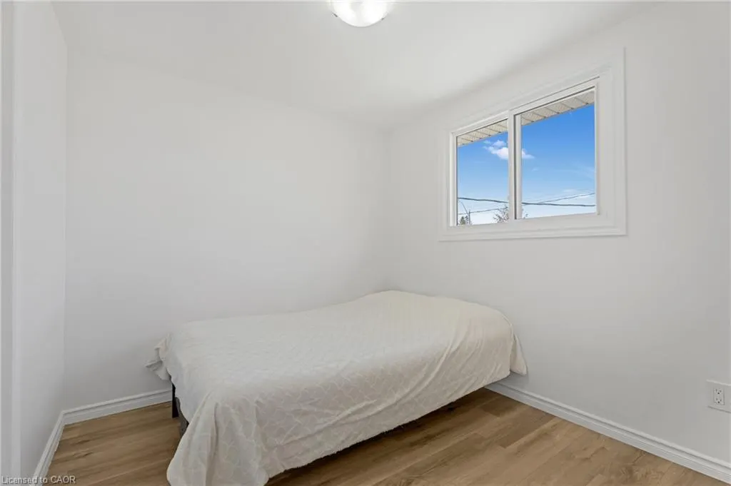 879 Upper Sherman Avenue