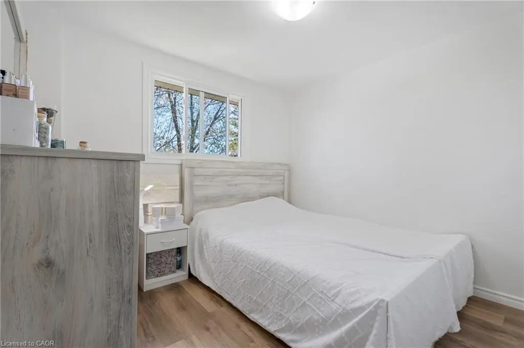 879 Upper Sherman Avenue