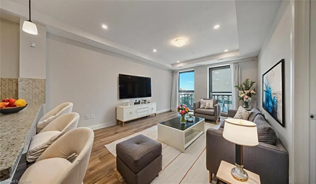 118 King Street E, #520