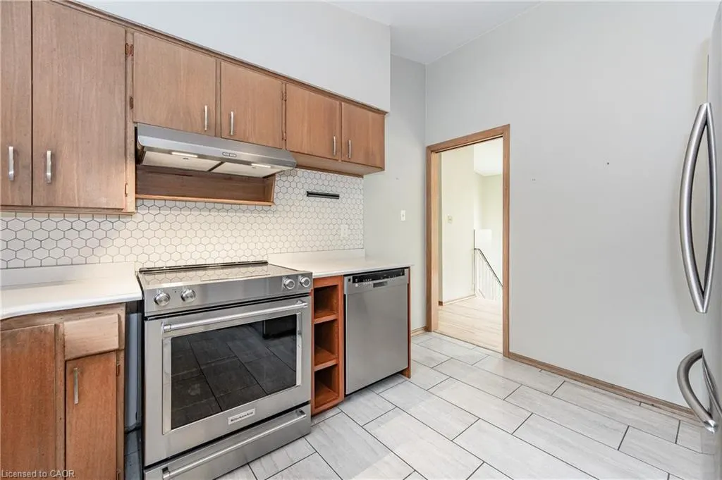 58 Cyprus Drive, #UPPER