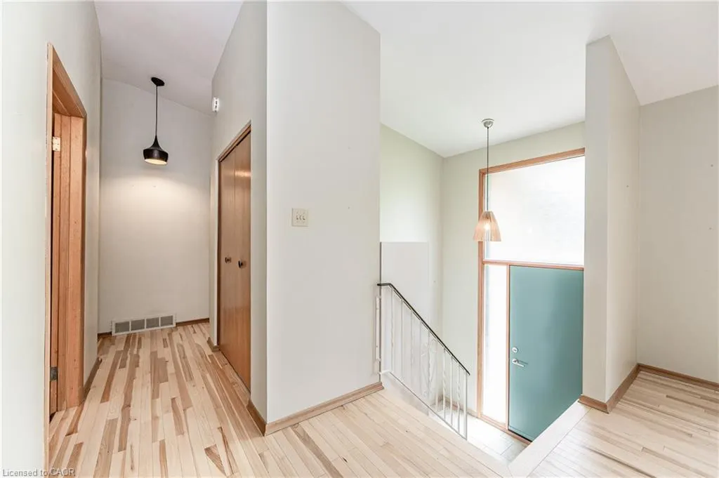58 Cyprus Drive, #UPPER