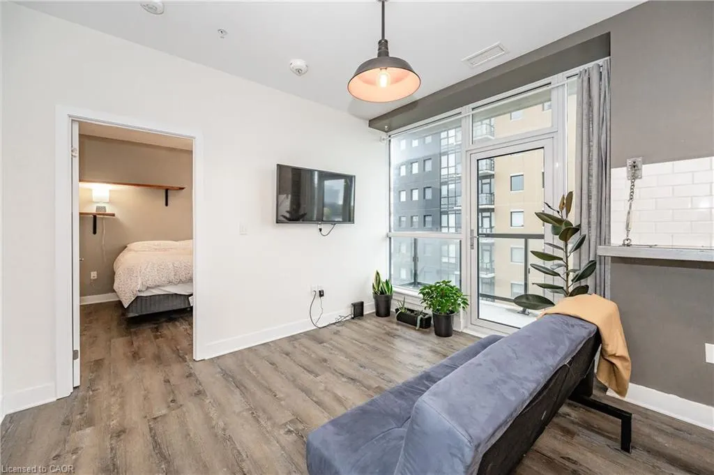 100 Garment Street, #903