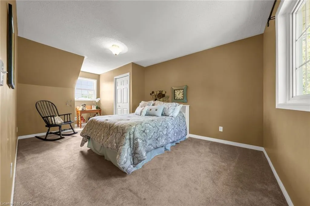 1042 River Road