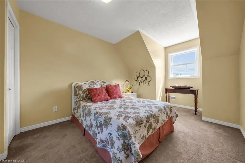 1042 River Road