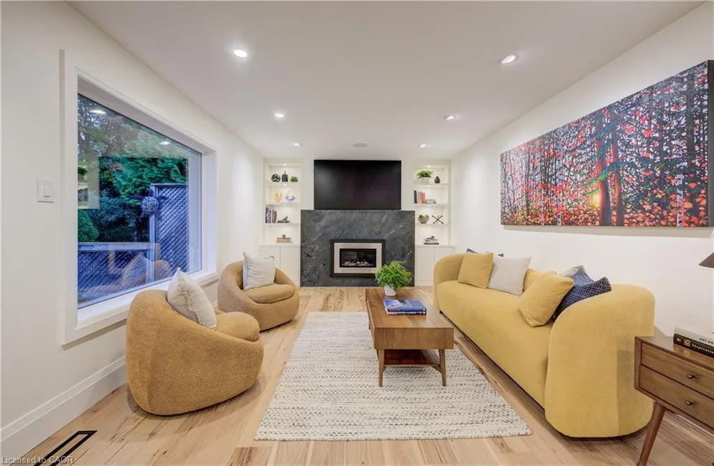 38 Academy Crescent