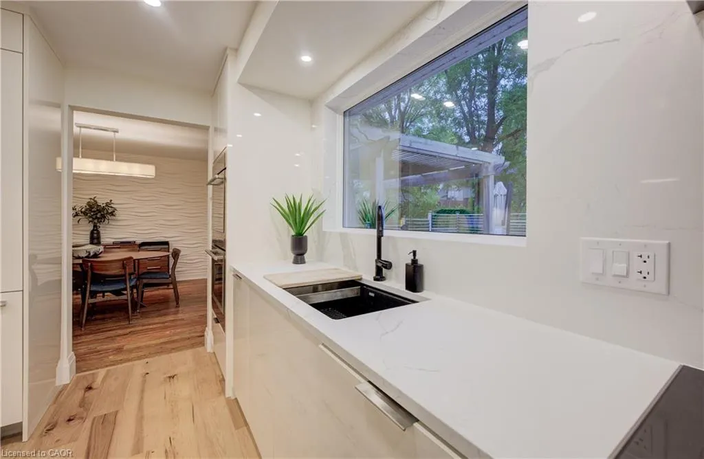 38 Academy Crescent