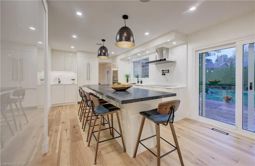 38 Academy Crescent