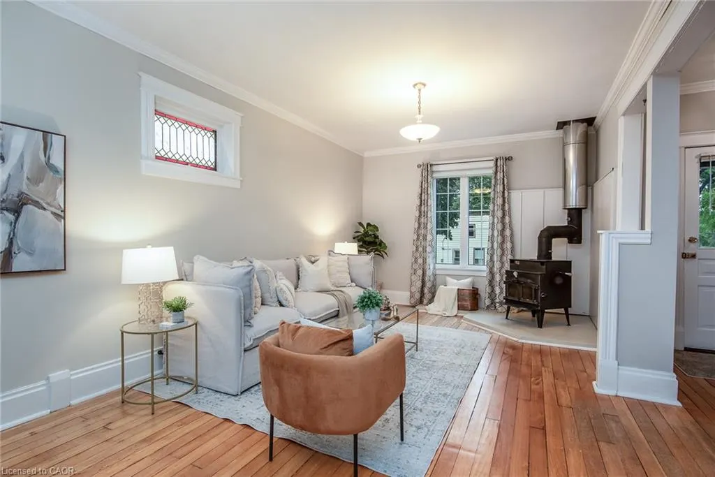 1159 Queens Bush Road
