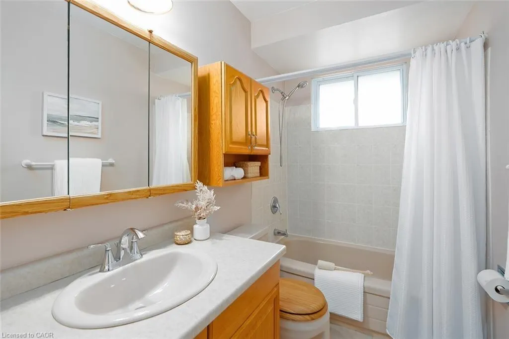 177 Lavina Crescent