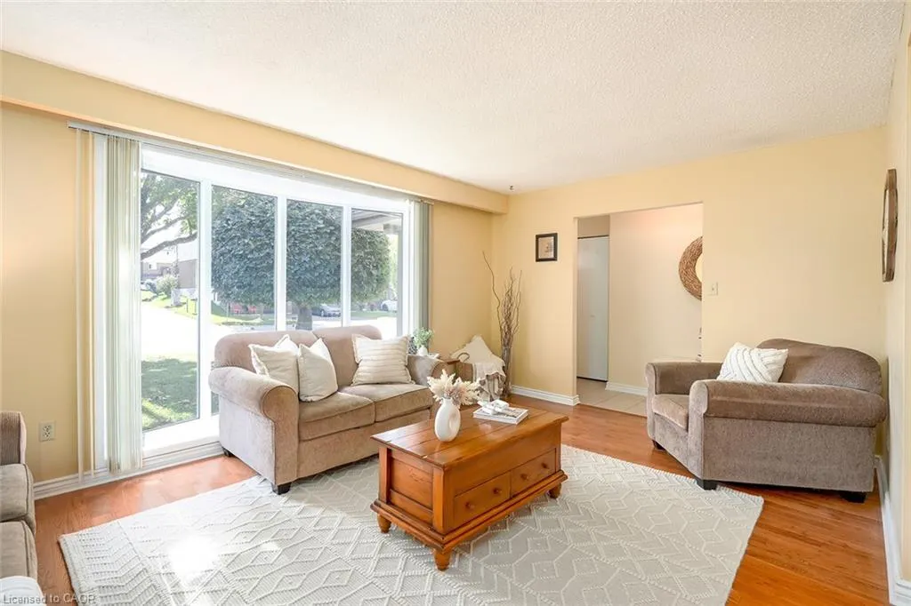 177 Lavina Crescent