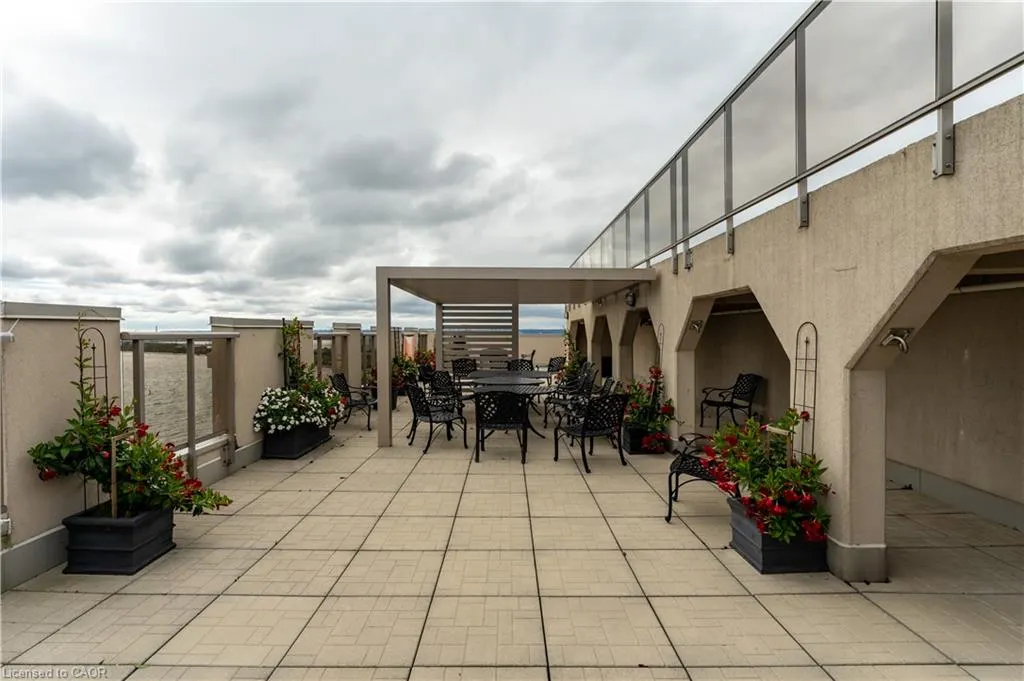 1477 Lakeshore Road, #702