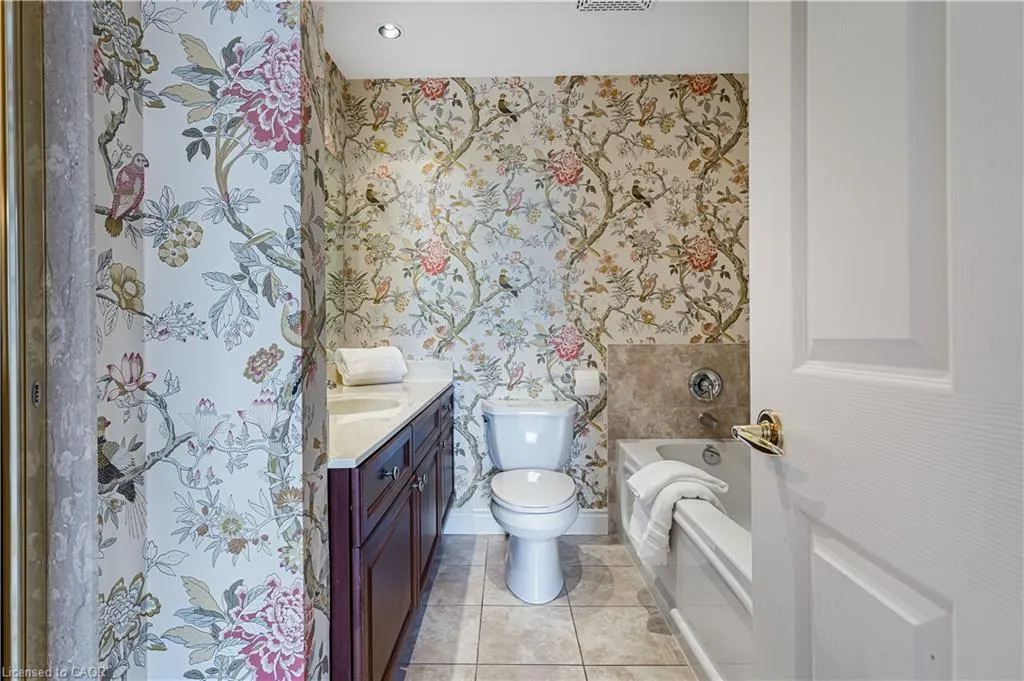 1477 Lakeshore Road, #702