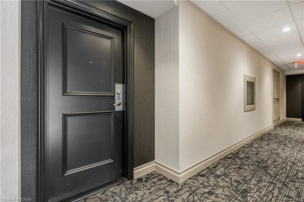 1477 Lakeshore Road, #702