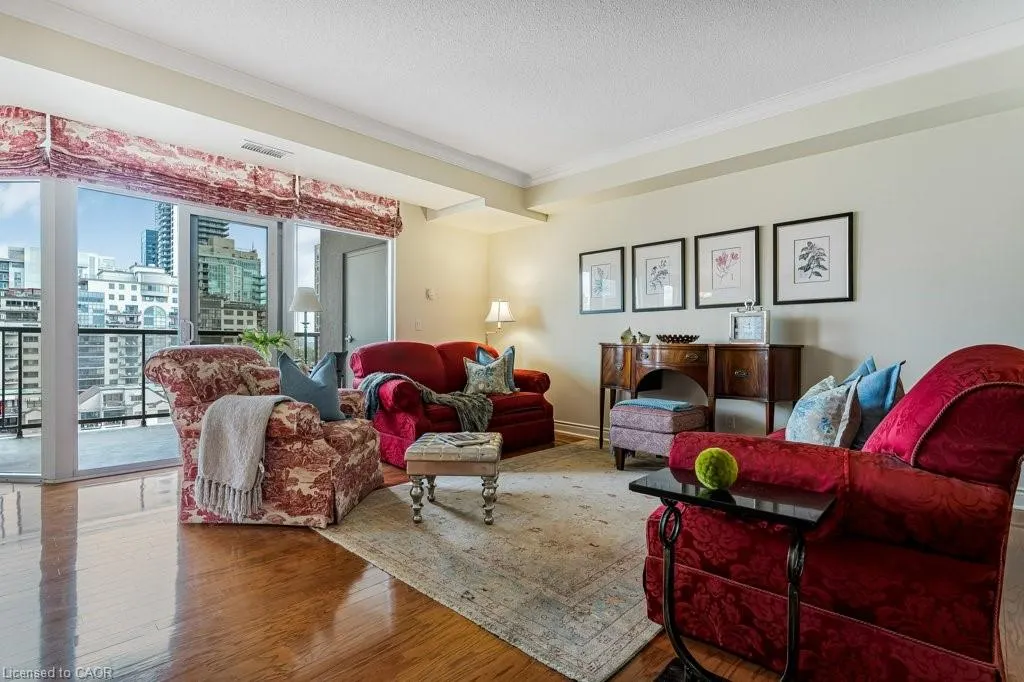 1477 Lakeshore Road, #702