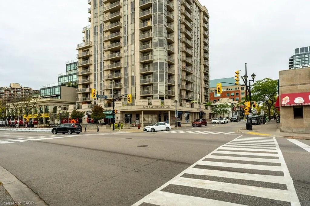1477 Lakeshore Road, #702