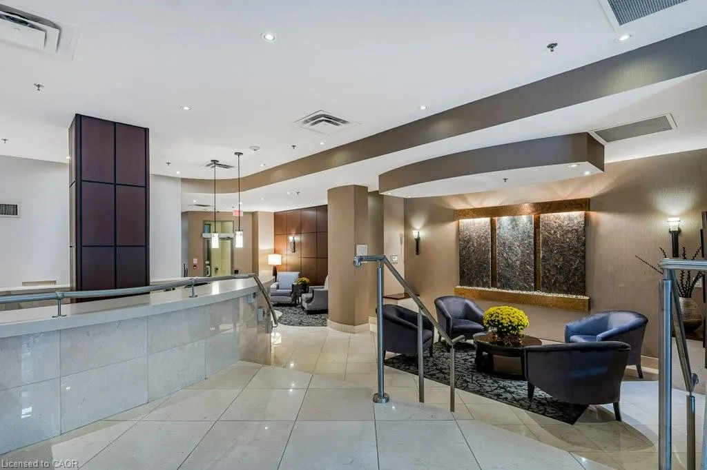 1477 Lakeshore Road, #702