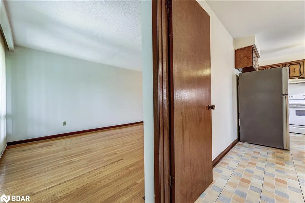 260 Apache Trail