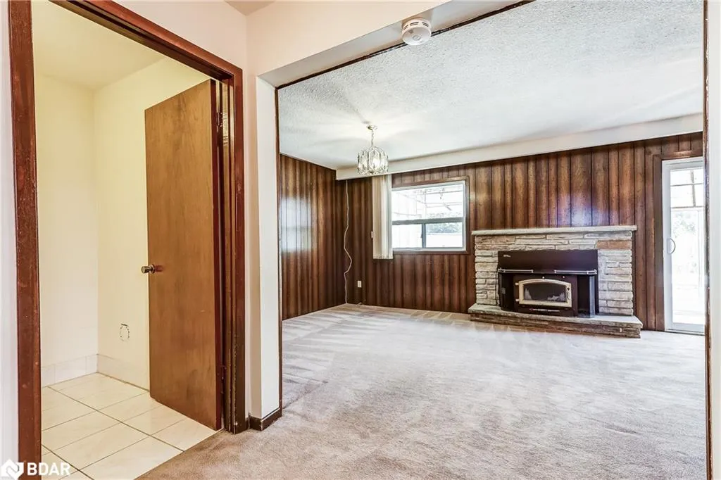 260 Apache Trail