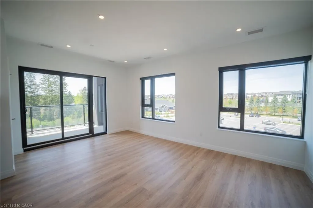 525 New Dundee Road, #302