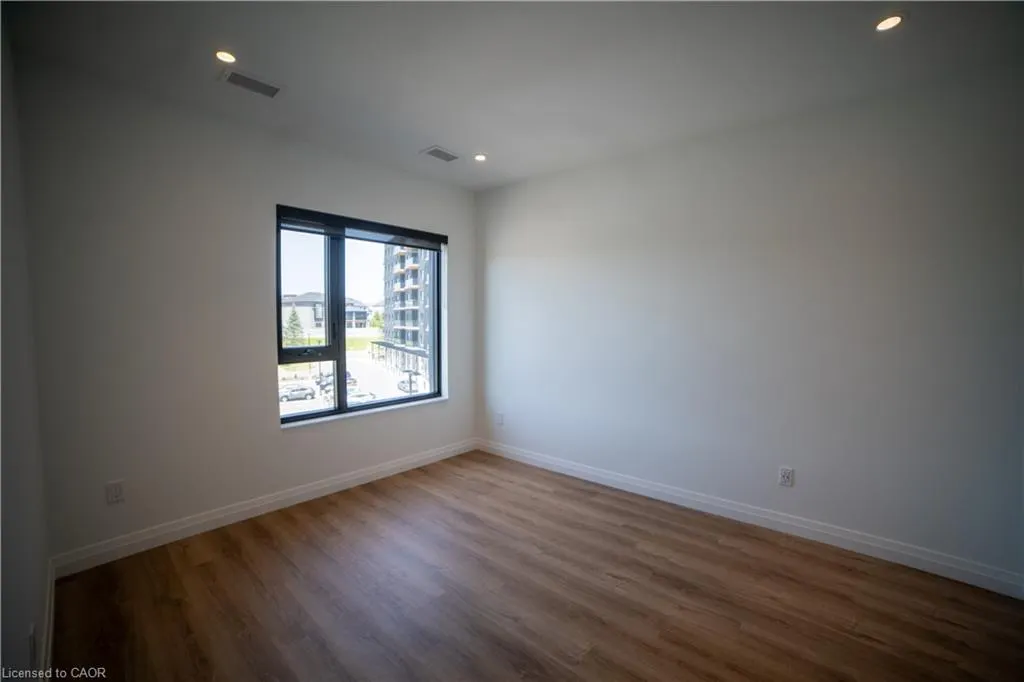 525 New Dundee Road, #302
