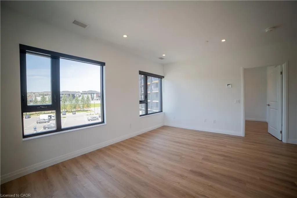 525 New Dundee Road, #302