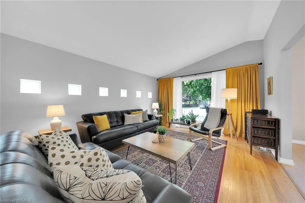 28 Pleasant Avenue