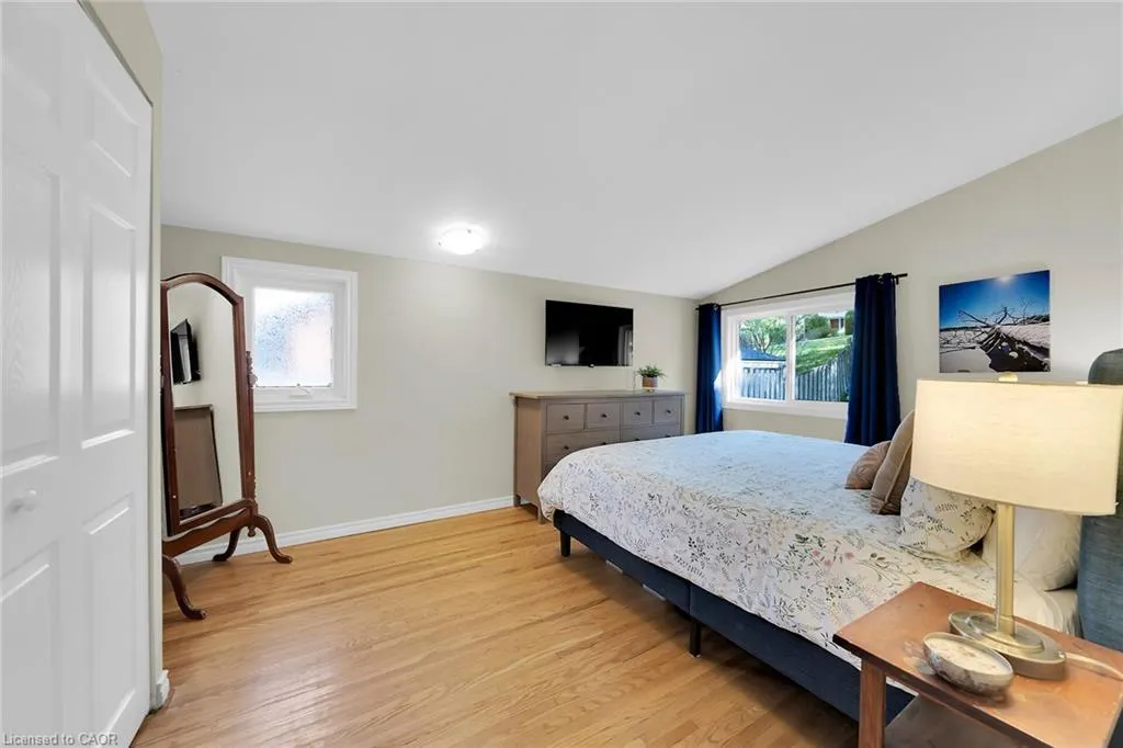 28 Pleasant Avenue