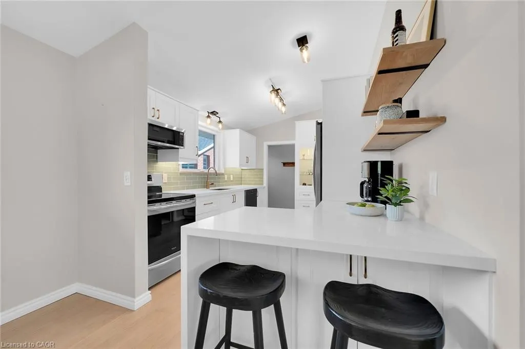28 Pleasant Avenue