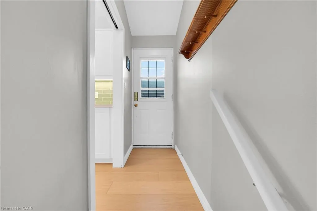 28 Pleasant Avenue