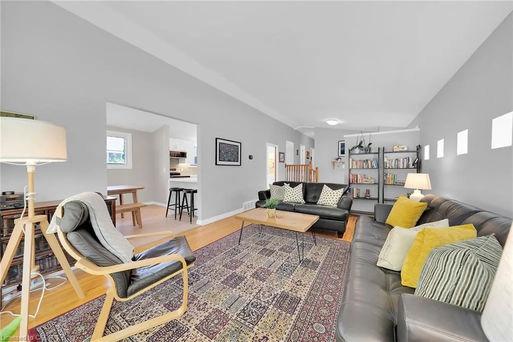 28 Pleasant Avenue