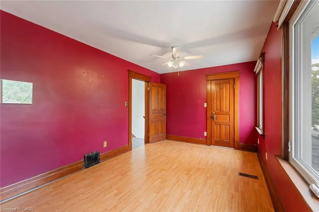 8 Russell Avenue