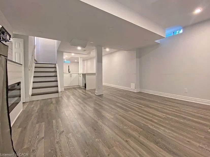 4230 Fuller Crescent