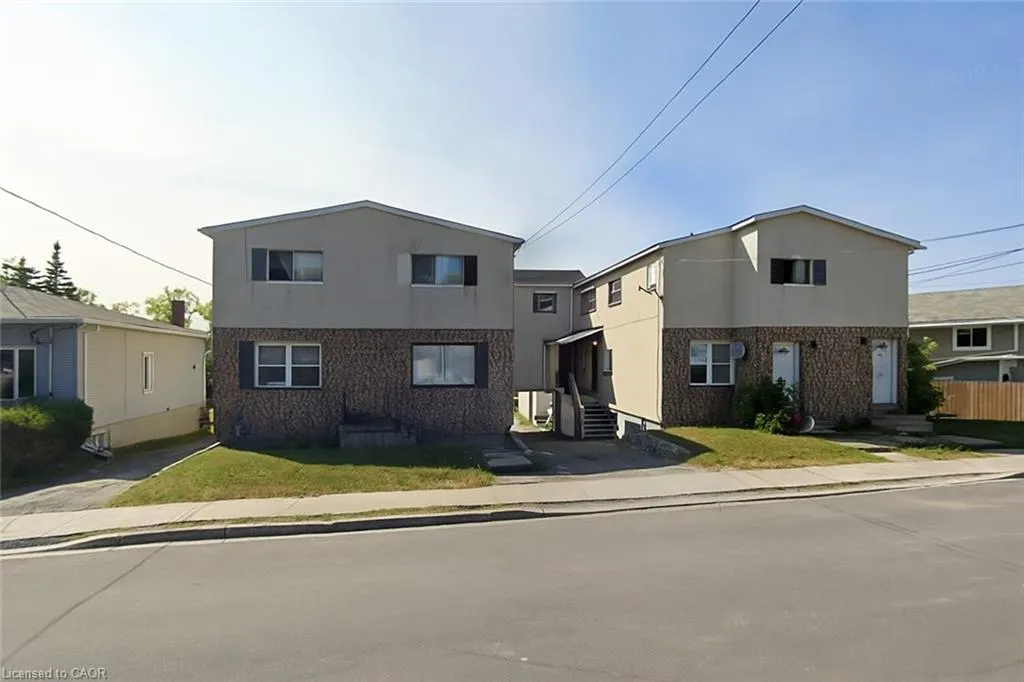 381 Leslie Street