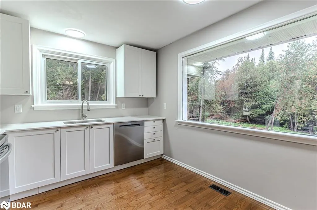 537 Huronia Road