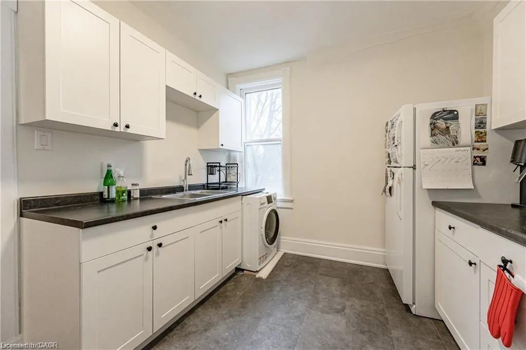 17 Hilda Place