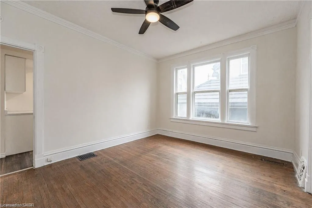 17 Hilda Place