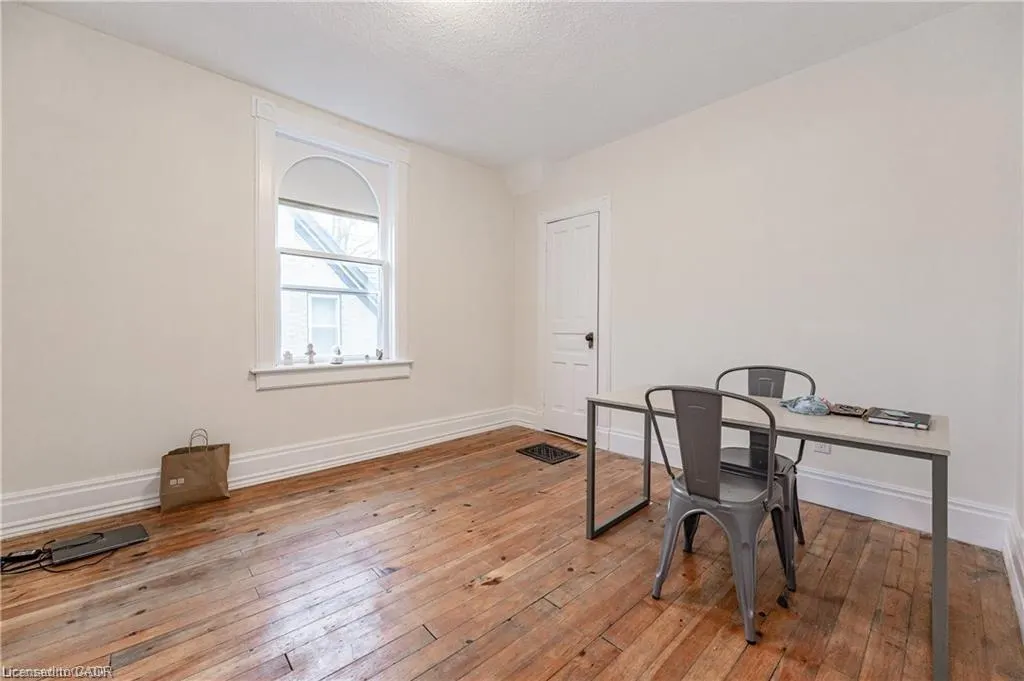 17 Hilda Place