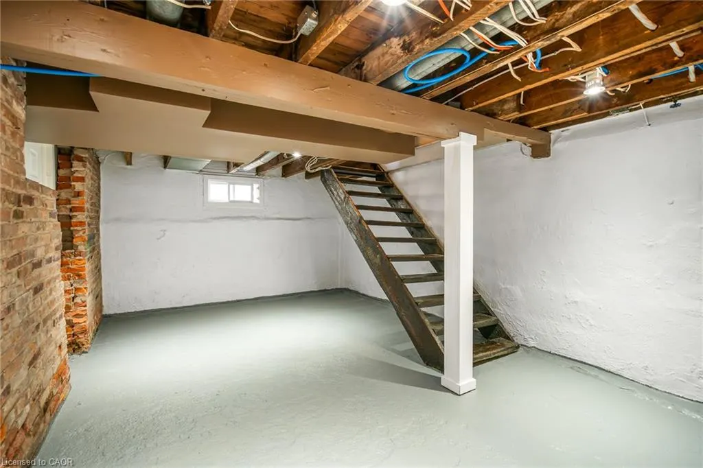 4 Ravine Road
