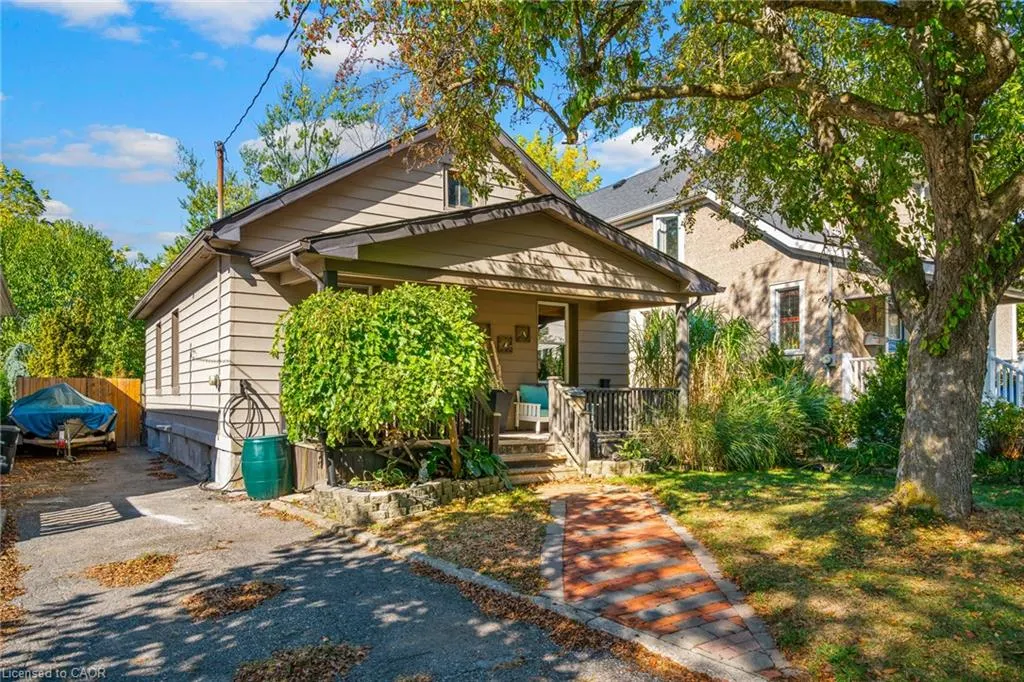 4 Ravine Road
