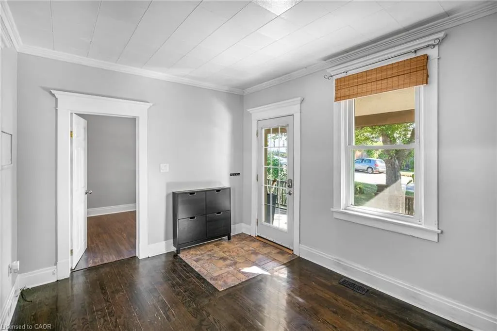 4 Ravine Road