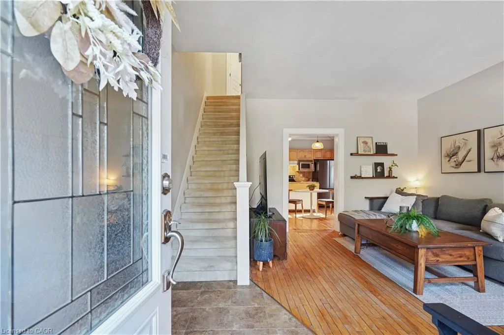 2055 Embleton Road