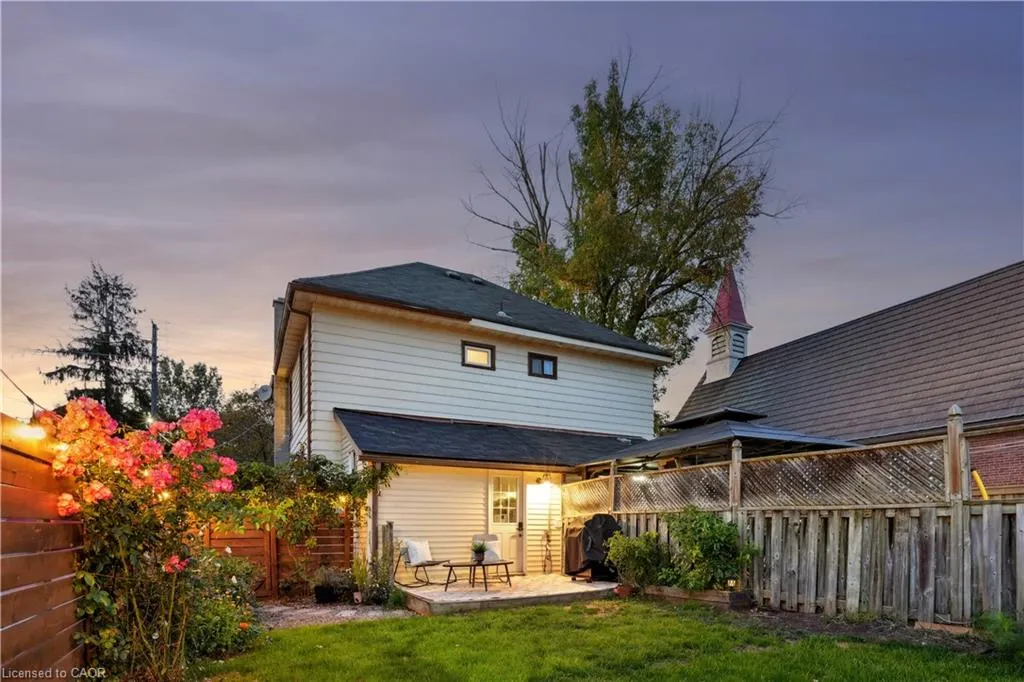 2055 Embleton Road