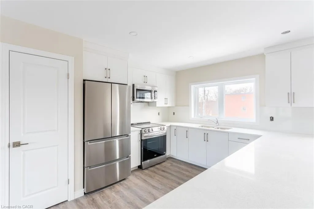 816 Concession Street, #2