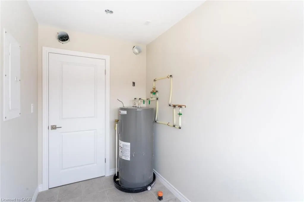 816 Concession Street, #2